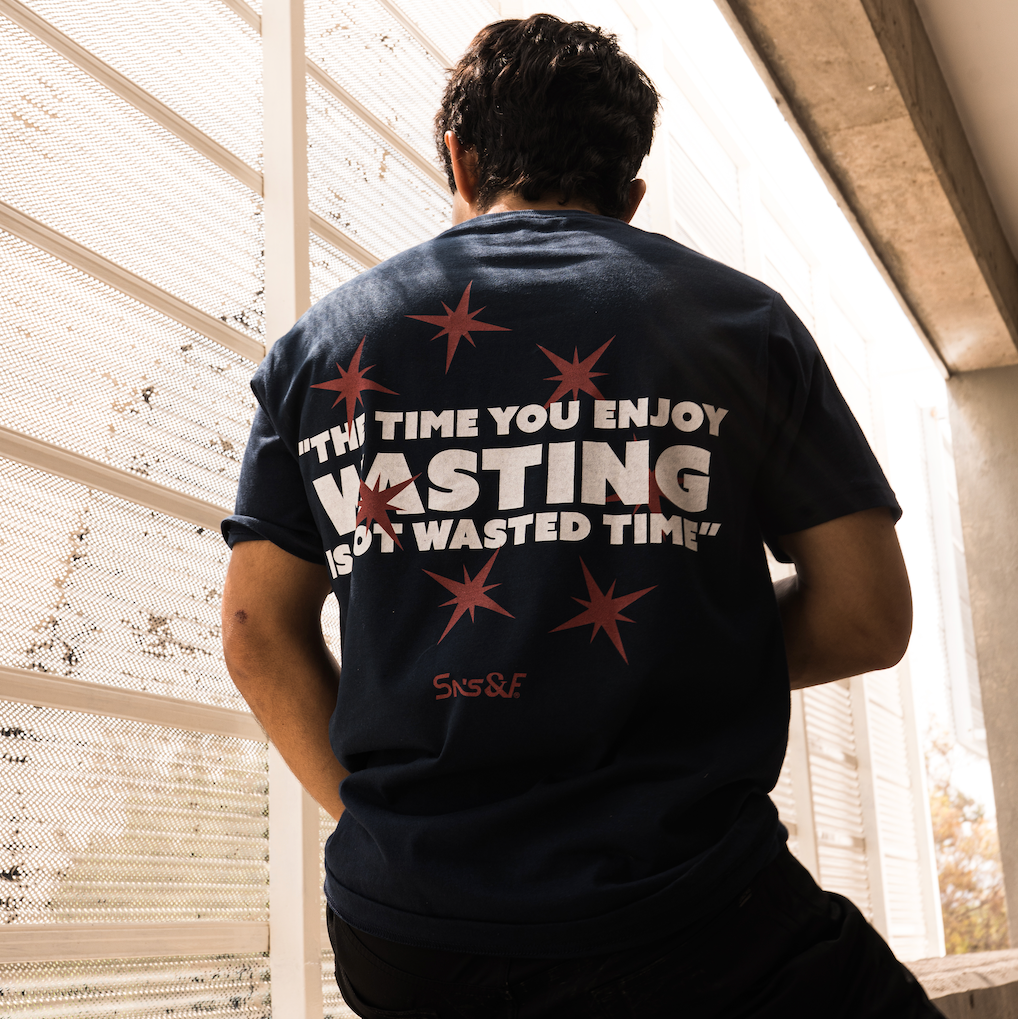 Playera azul marino A Quote by Russel — Sn's & F — Lifestyle