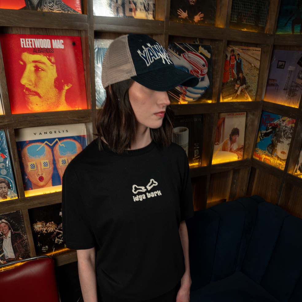 Playera negra ROSCO — Sn's & F — Detalle