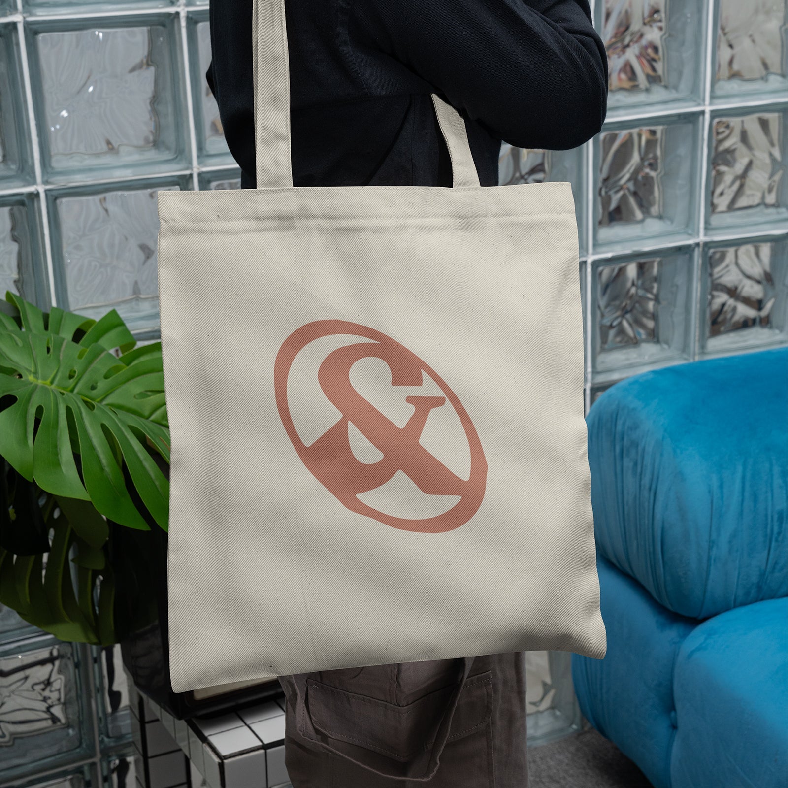 Tote bag ROSCO lifestyle — Sn's & F